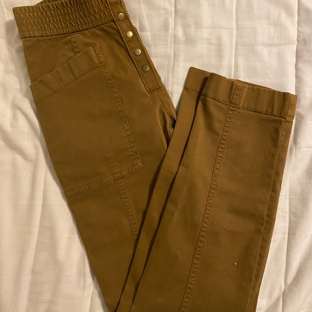 Lou & Grey Brushed Twill Snap High Waist Pants